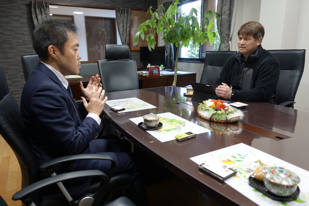 ほほえみの園理事長室にて